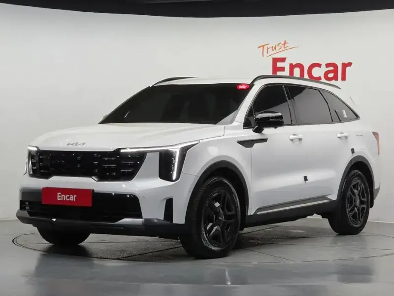 2023 Kia Sorento с пробегом 32 362 км