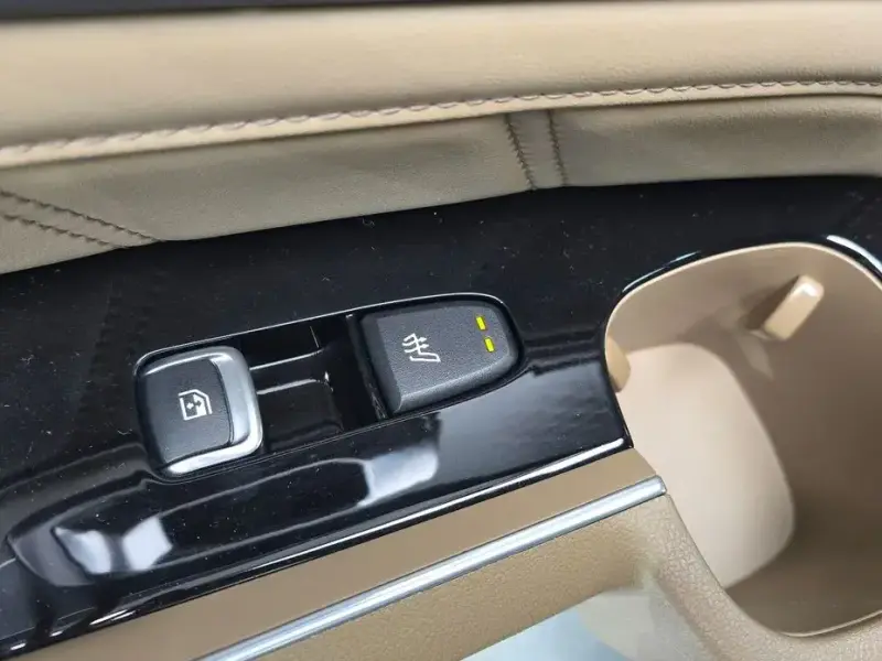 2023 Kia Sorento с пробегом 136 184 км