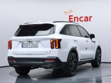 2023 Kia Sorento с пробегом 32 882 км