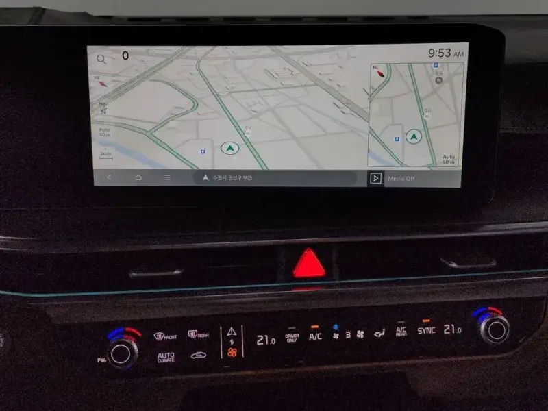 2023 Kia Sorento с пробегом 32 882 км