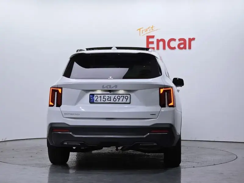2023 Kia Sorento с пробегом 52 828 км