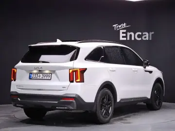 2023 Kia Sorento с пробегом 62 236 км