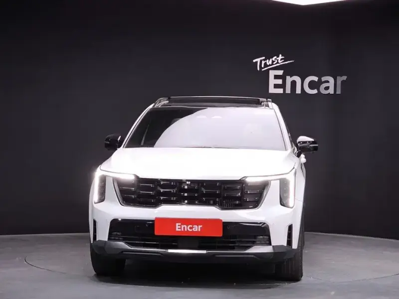 2023 Kia Sorento с пробегом 52 119 км