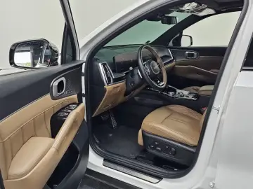 2023 Kia Sorento с пробегом 52 828 км