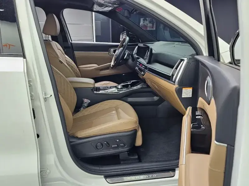 2023 Kia Sorento с пробегом 52 828 км