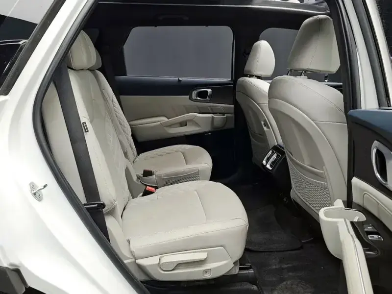 2023 Kia Sorento с пробегом 52 119 км