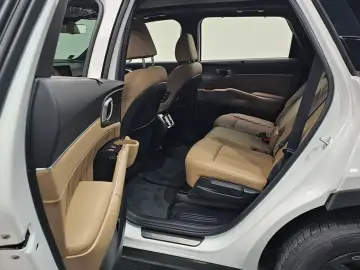 2023 Kia Sorento с пробегом 52 828 км