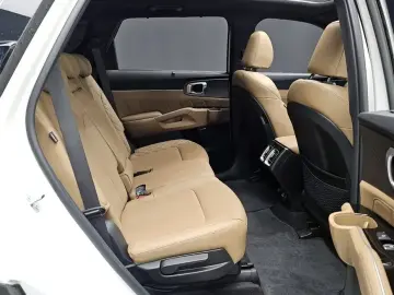 2023 Kia Sorento с пробегом 62 236 км
