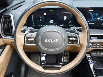 2023 Kia Sorento с пробегом 62 236 км
