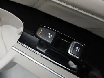 2023 Kia Sorento с пробегом 52 119 км