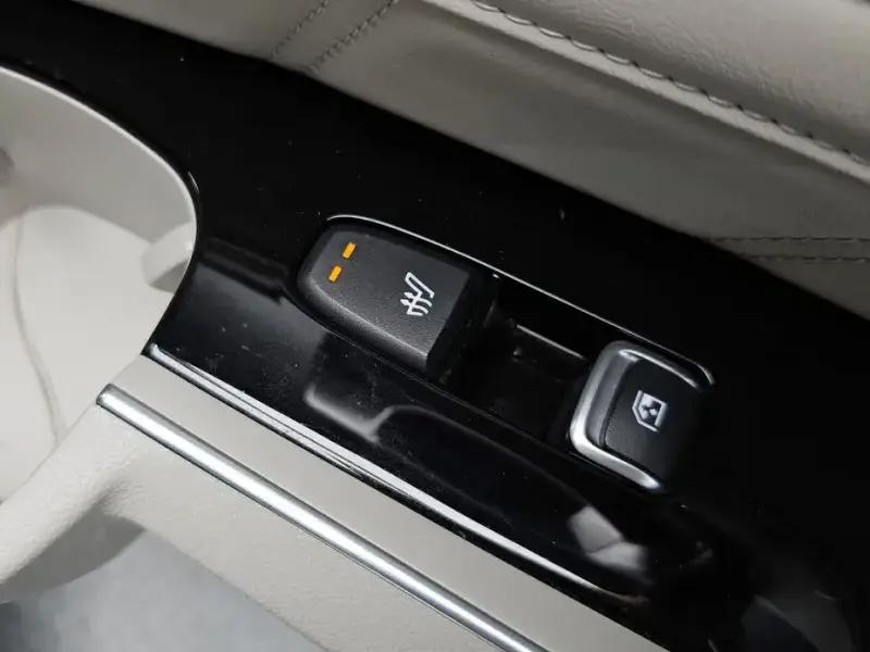 2023 Kia Sorento с пробегом 52 119 км