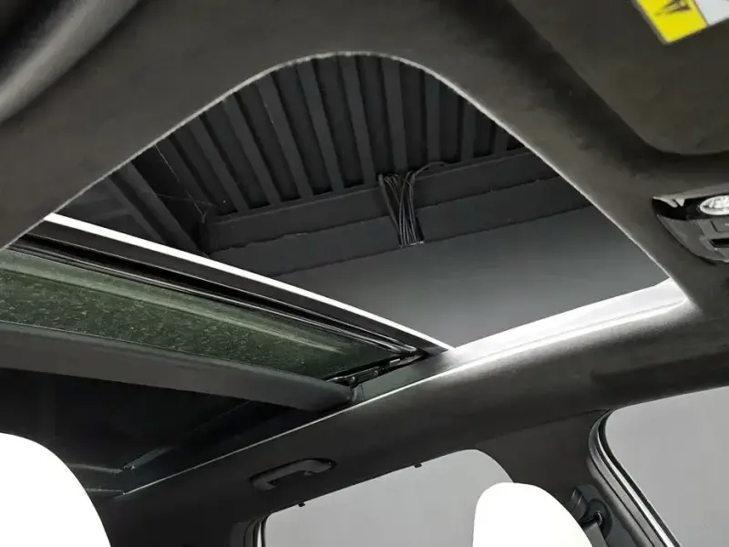 2023 Kia Sorento с пробегом 52 119 км