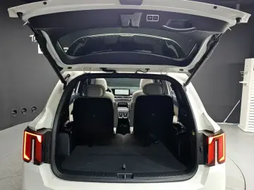 2023 Kia Sorento с пробегом 52 119 км