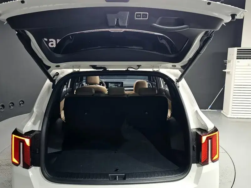 2023 Kia Sorento с пробегом 62 236 км