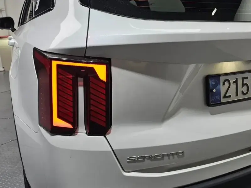 2023 Kia Sorento с пробегом 52 828 км