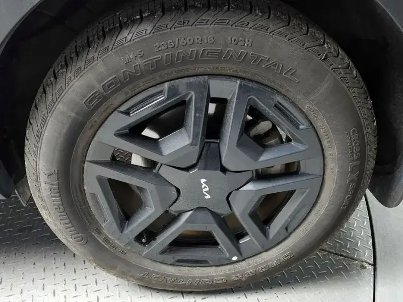2023 Kia Sorento с пробегом 52 119 км