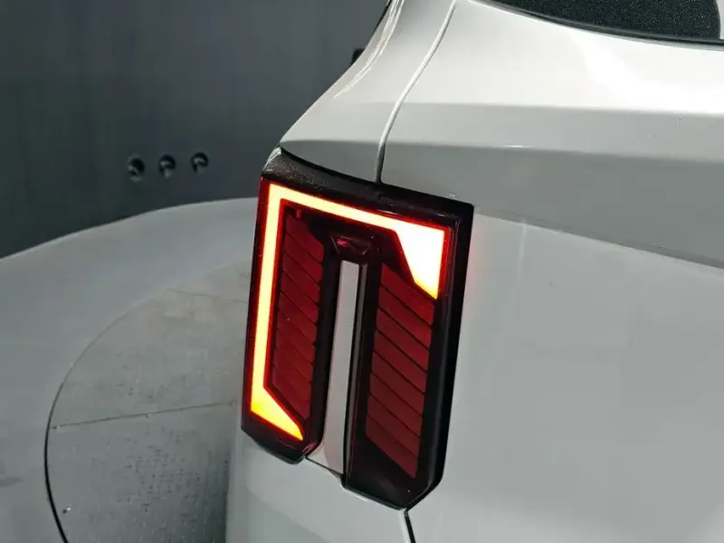2023 Kia Sorento с пробегом 52 119 км
