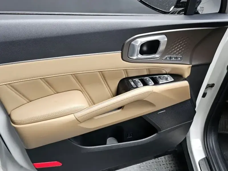 2023 Kia Sorento с пробегом 62 236 км