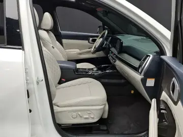 2023 Kia Sorento с пробегом 52 119 км