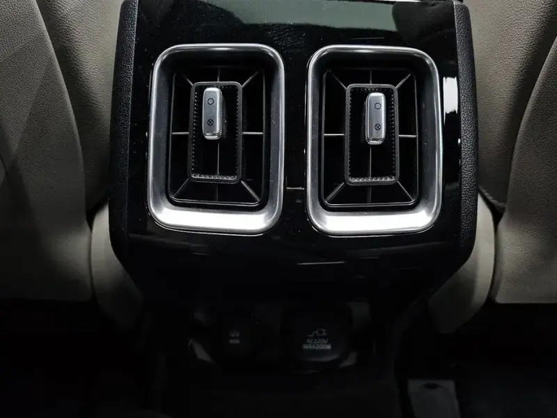 2023 Kia Sorento с пробегом 52 119 км
