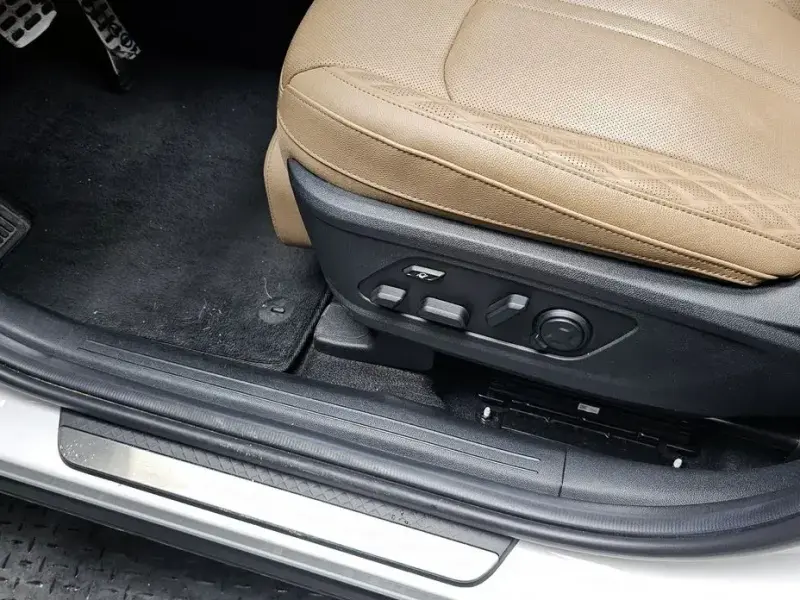 2023 Kia Sorento с пробегом 62 236 км