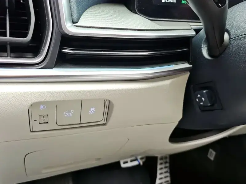 2023 Kia Sorento с пробегом 52 119 км
