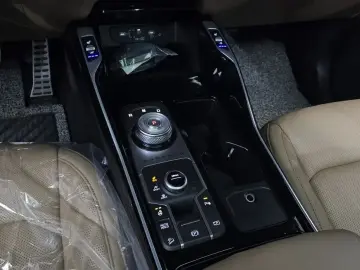 2024 Kia Sorento с пробегом 32 904 км