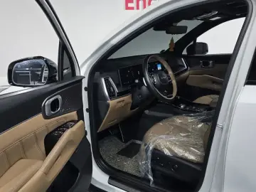 2024 Kia Sorento с пробегом 32 904 км