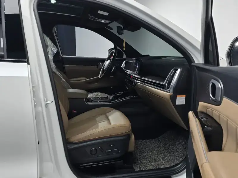 2024 Kia Sorento с пробегом 32 904 км