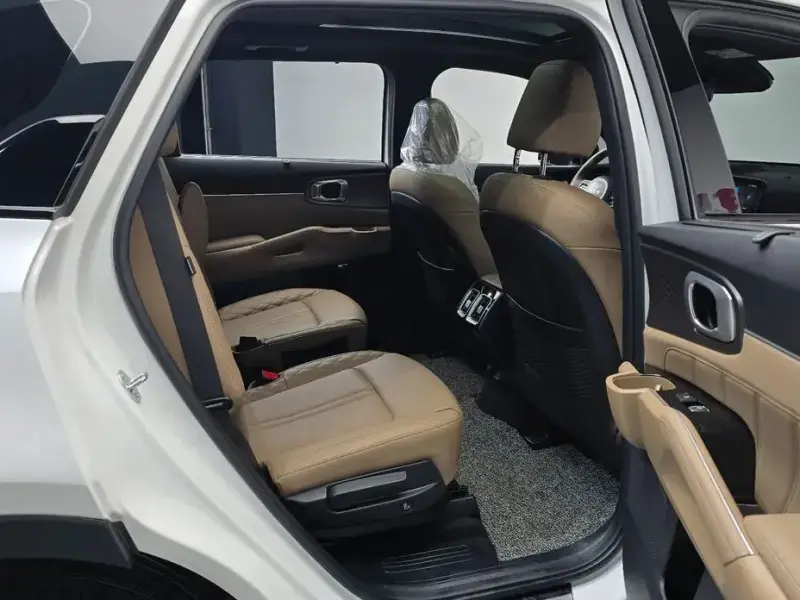 2024 Kia Sorento с пробегом 32 904 км