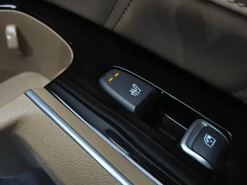 2024 Kia Sorento с пробегом 32 904 км