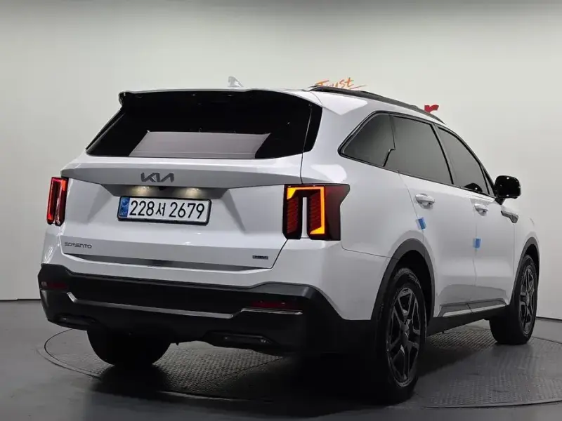 2024 Kia Sorento с пробегом 31 141 км