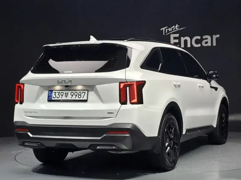 2024 Kia Sorento с пробегом 37 505 км
