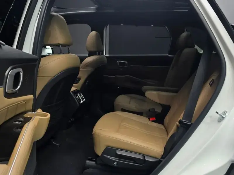 2024 Kia Sorento с пробегом 37 505 км