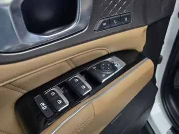 2024 Kia Sorento с пробегом 37 505 км