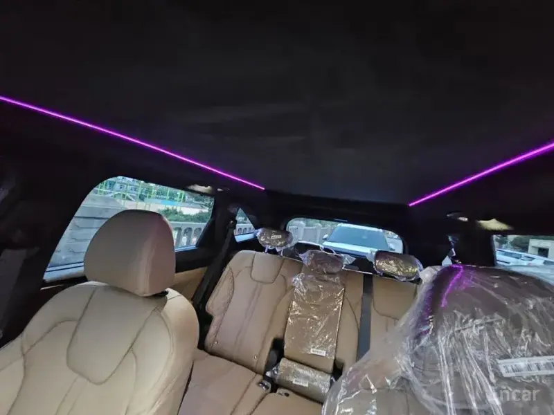 2025 Kia Sorento с пробегом 5 446 км