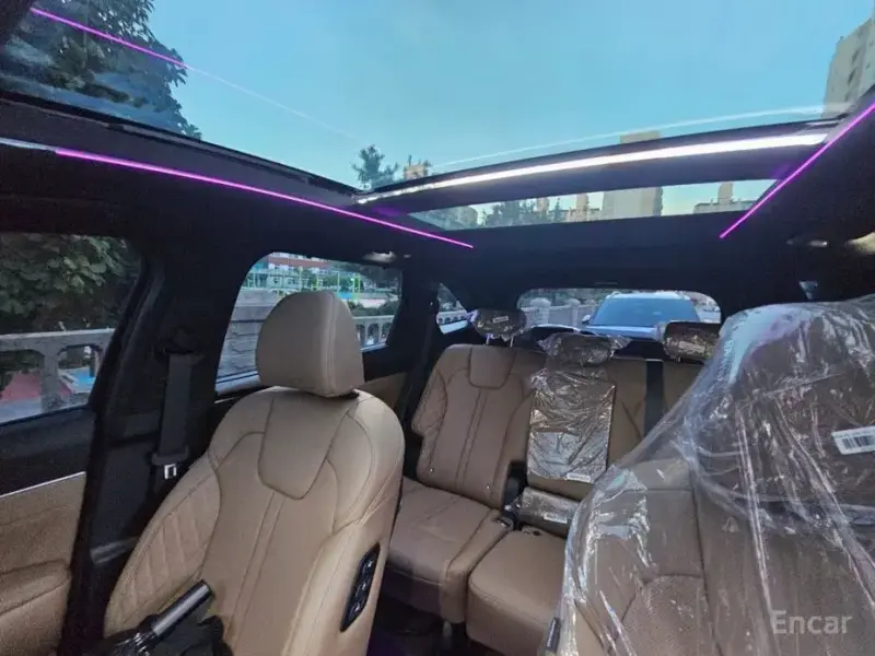 2025 Kia Sorento с пробегом 5 446 км