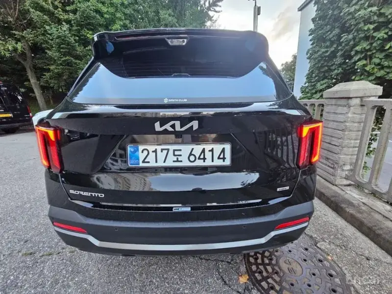 2025 Kia Sorento с пробегом 5 446 км