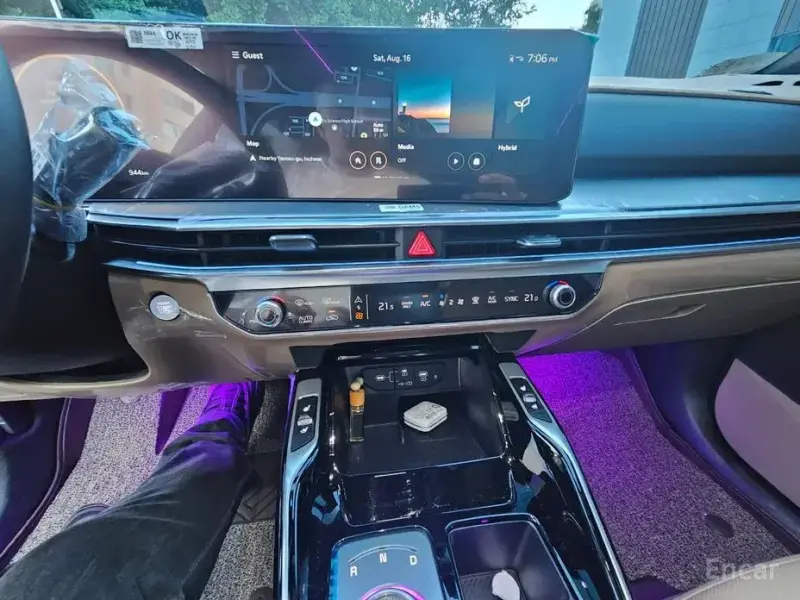 2025 Kia Sorento с пробегом 5 446 км