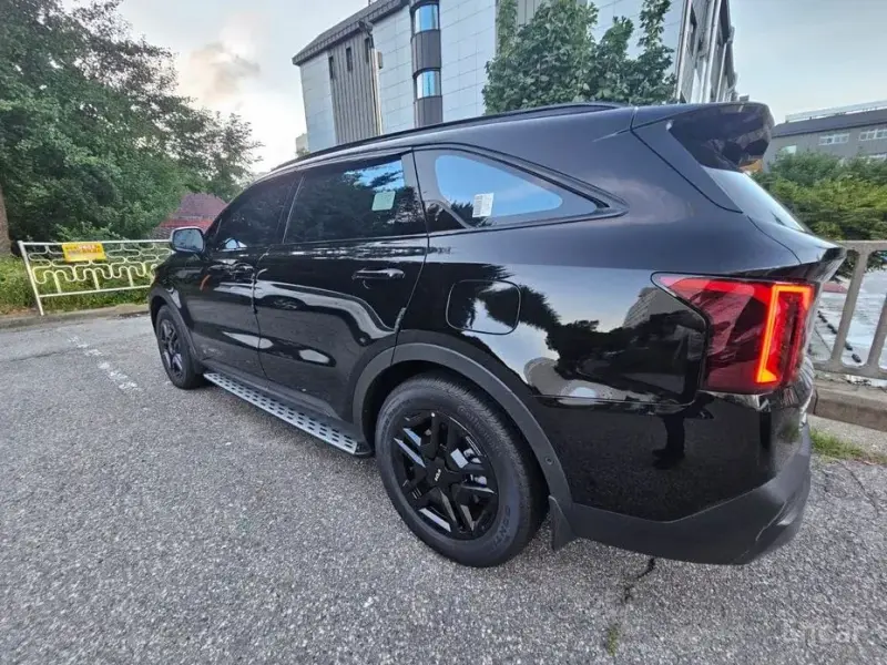 2025 Kia Sorento с пробегом 5 446 км