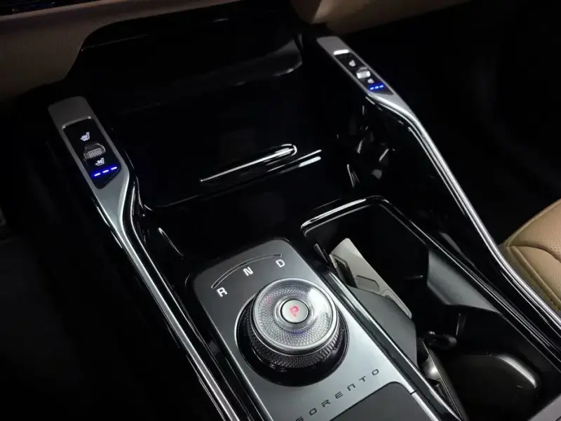 2024 Kia Sorento с пробегом 42 318 км