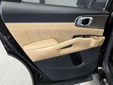 2024 Kia Sorento с пробегом 42 318 км