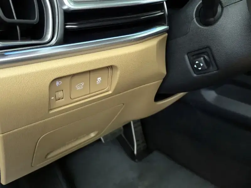2024 Kia Sorento с пробегом 42 318 км