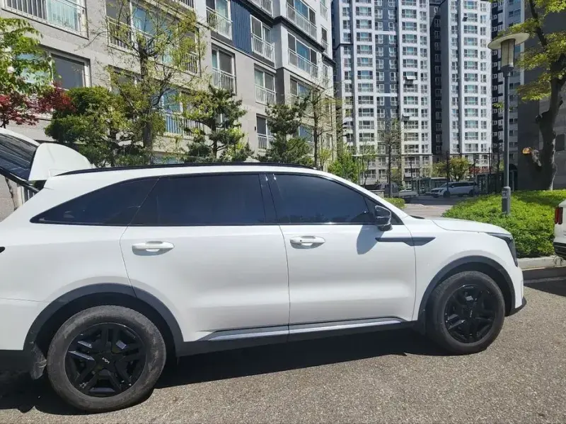 2023 Kia Sorento с пробегом 57 200 км