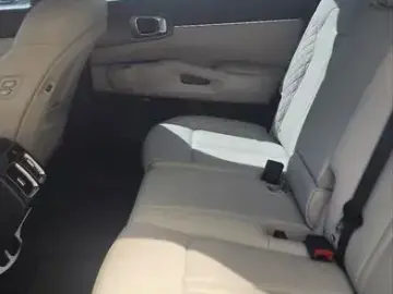 2023 Kia Sorento с пробегом 57 200 км