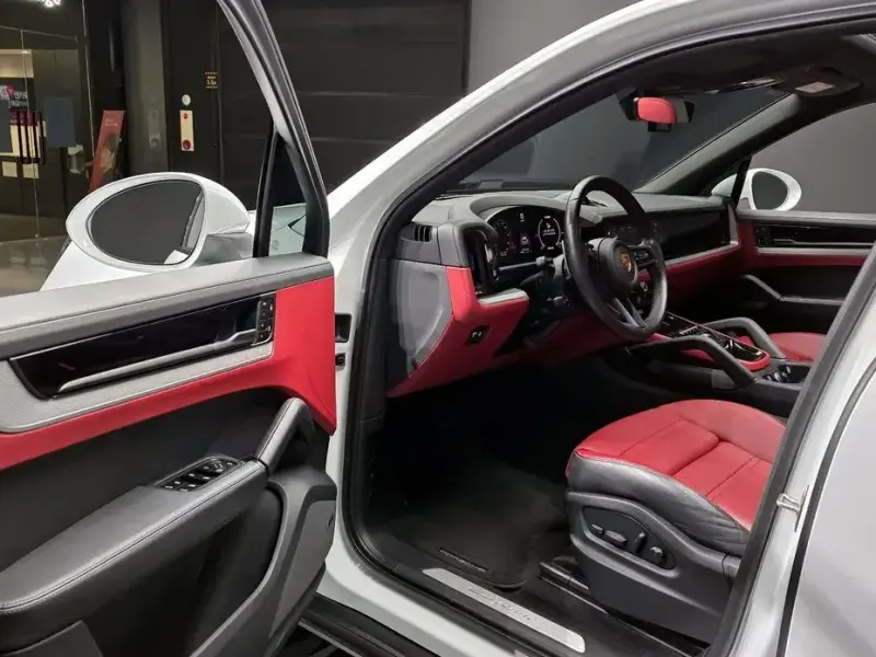 2024 Porsche Cayenne с пробегом 10 644 км