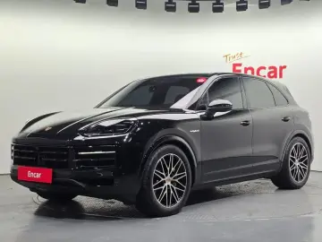 2024 Porsche Cayenne с пробегом 10 927 км