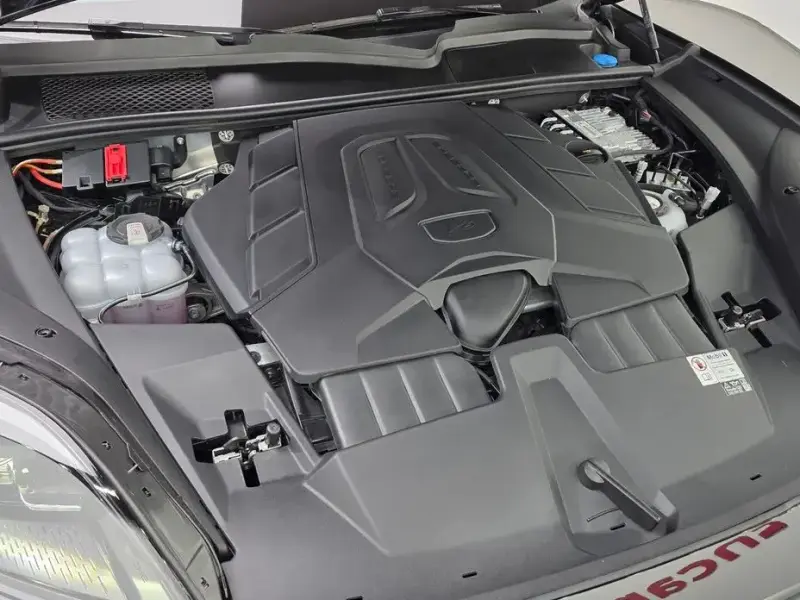 2024 Porsche Cayenne с пробегом 10 927 км