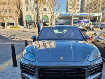 2025 Porsche Cayenne с пробегом 12 000 км