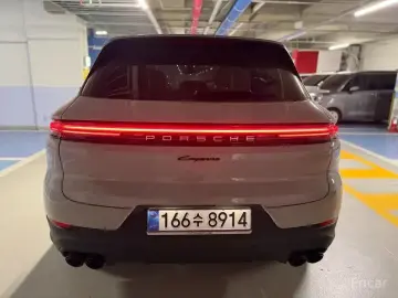 2025 Porsche Cayenne с пробегом 9 400 км